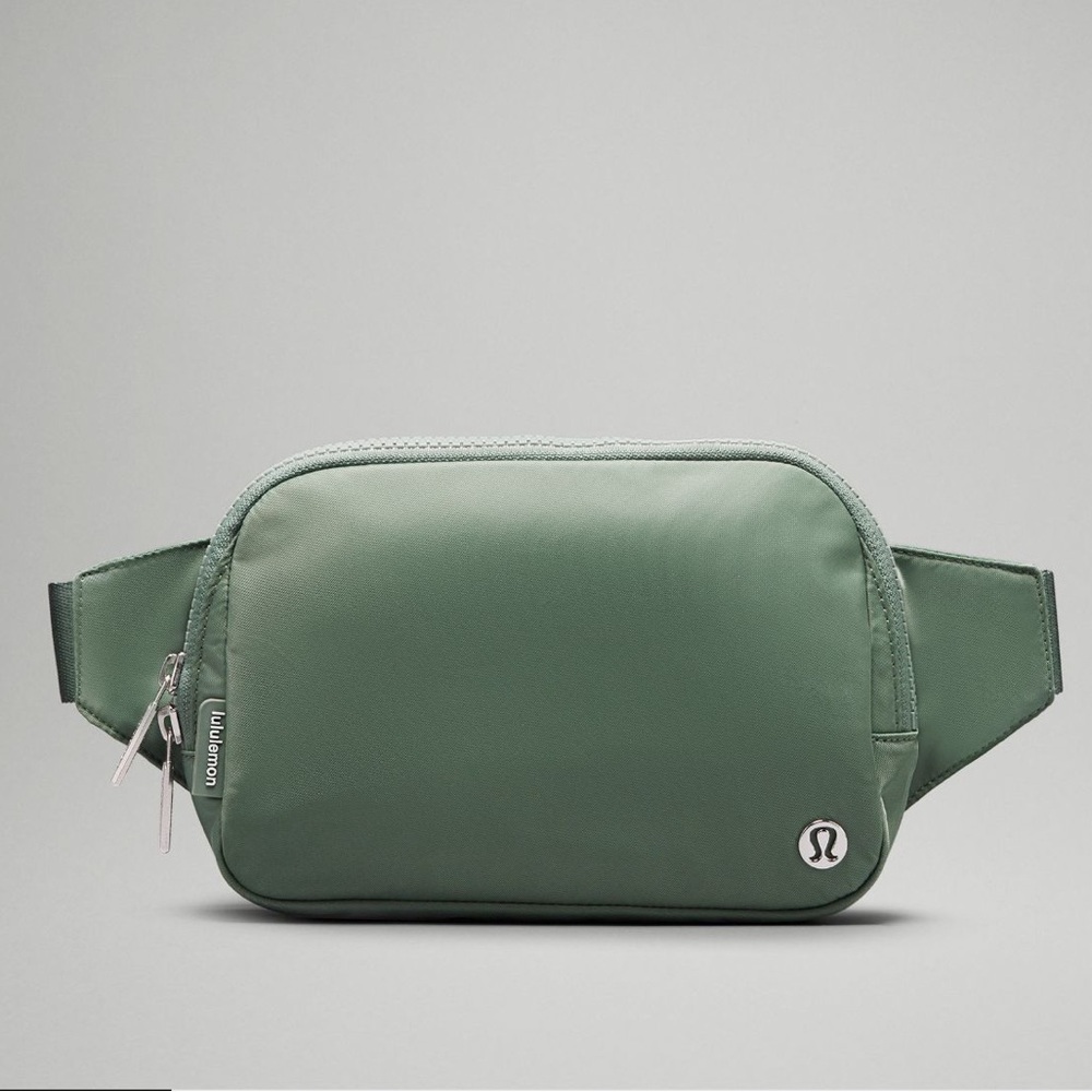 New Lululemon Grey Eucalyptus Belt Bag 2L